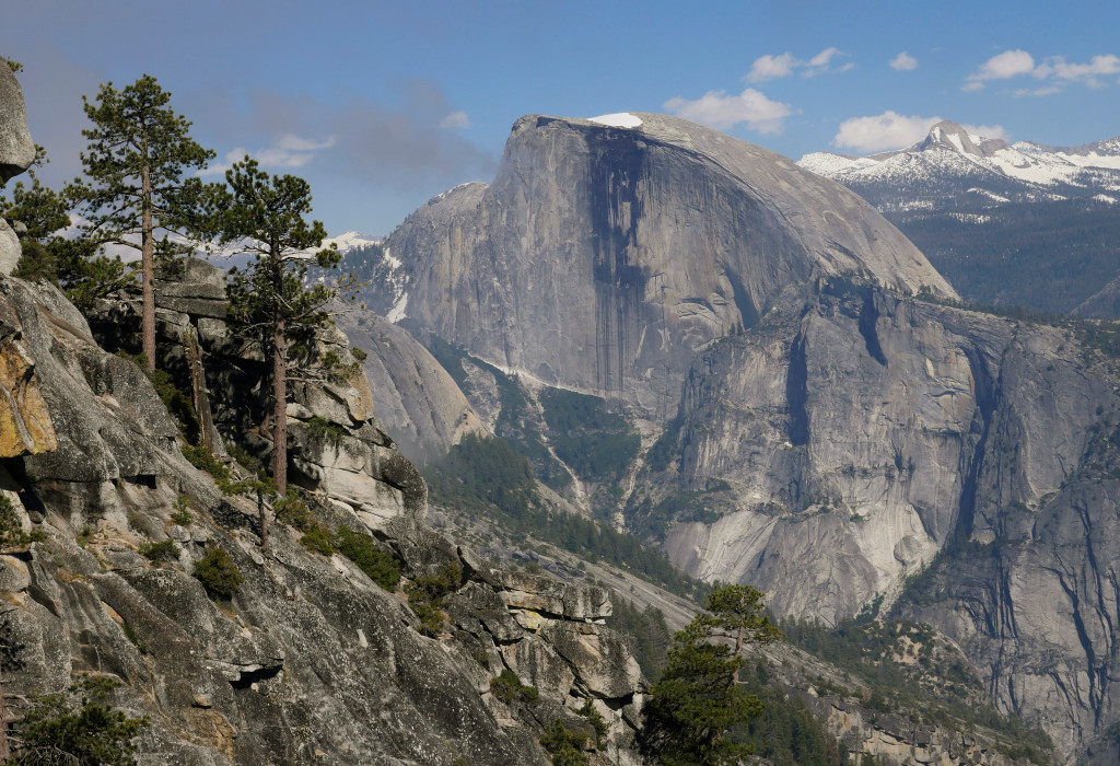 Coronavirus: Yosemite National Park closes 1