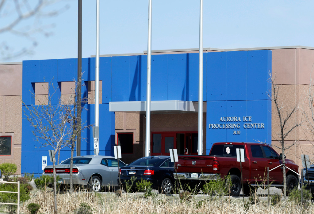 ICE employee at Aurora immigration detention facility tests positive for COVID-19 1