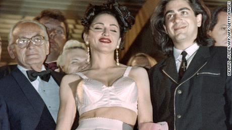 Coronavirus is 'the great equalizer,' Madonna tells fans from her bathtub 1