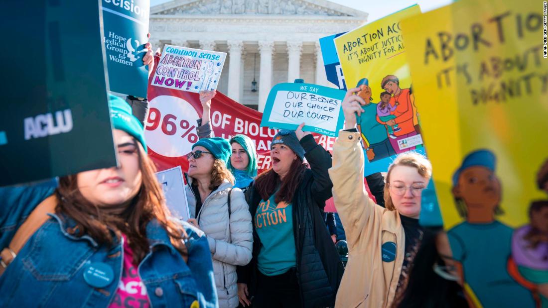 Appeals court temporarily re-instates Texas order limiting abortion access over coronavirus 1