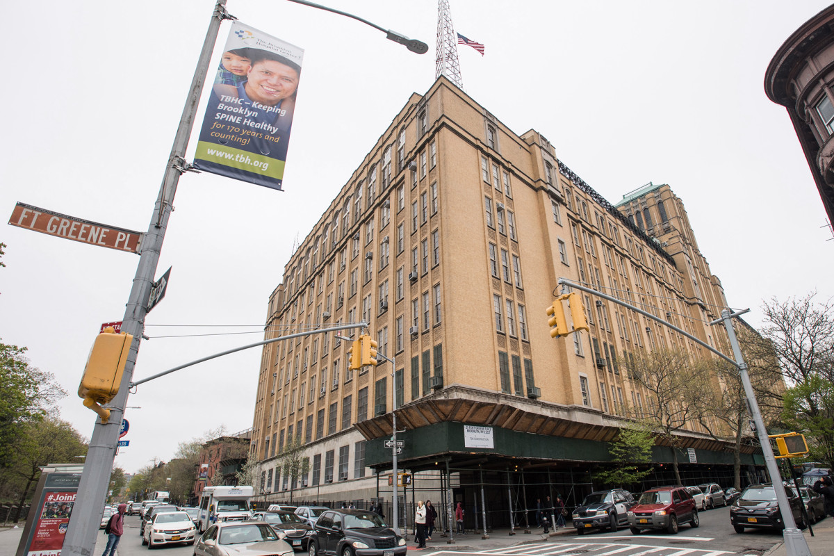 Teacher at Brooklyn high school self-reports coronavirus infection 1