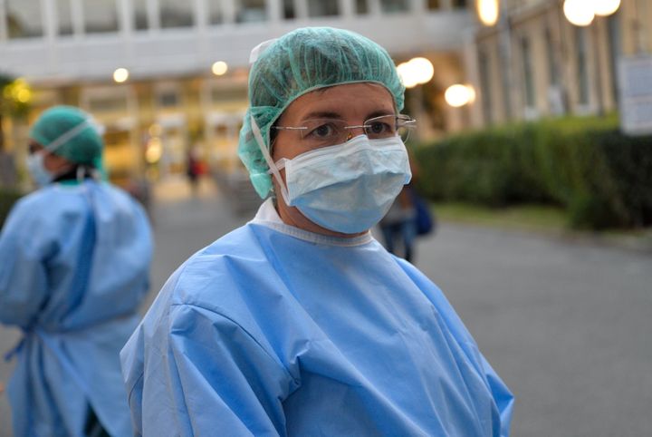 Health Care Workers Around The World Are Dying To Save Us From COVID-19 1