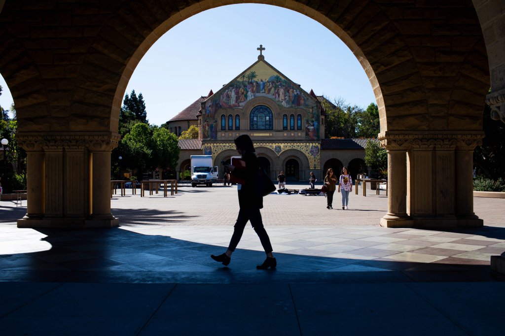 Coronavirus: Stanford stops all faculty searches, institutes hiring pause due to COVID-19 1