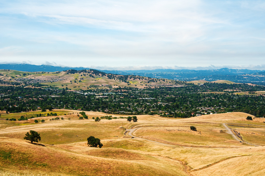Coronavirus: East Bay hikers take note, social distancing will be enforced 1