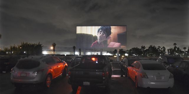 Coronavirus not stopping drive-in movies from closing as many post best ticket sales amid outbreak: report 1