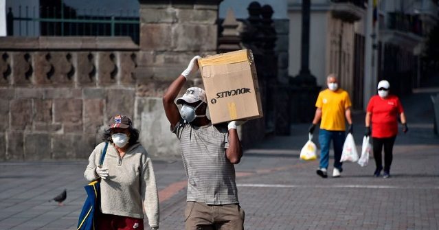 Ecuador: Families Keep Remains for Days as Coronavirus Victims Pile Up 1