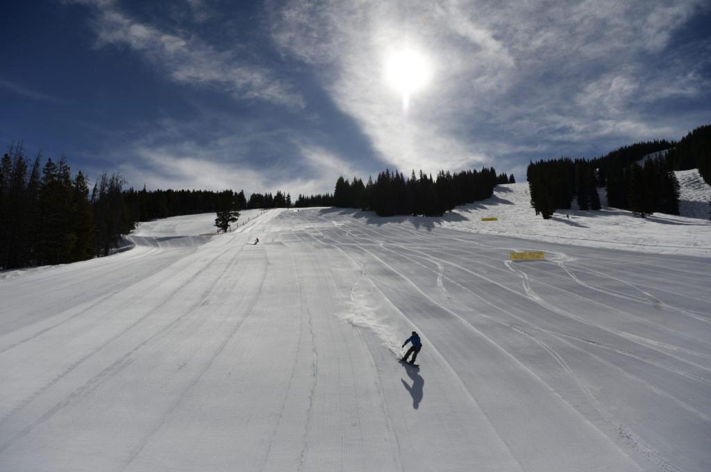 Vail ski tourists brought coronavirus back to Mexico, governor of Jalisco says 1