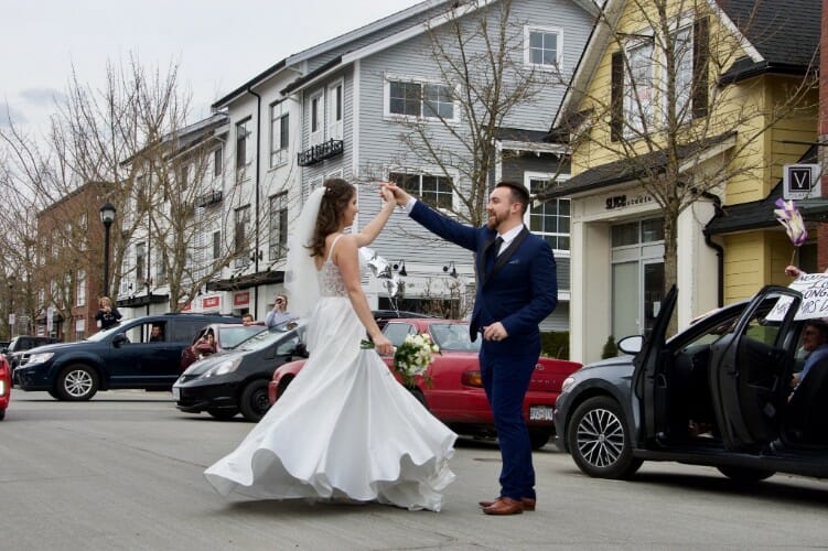 Couple cancels wedding over COVID-19 concerns, friends show up to celebrate anyway 1