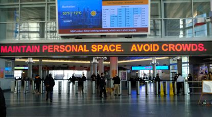 Coronavirus-inspired crook robs Asian woman of cellphone while spewing hate 1