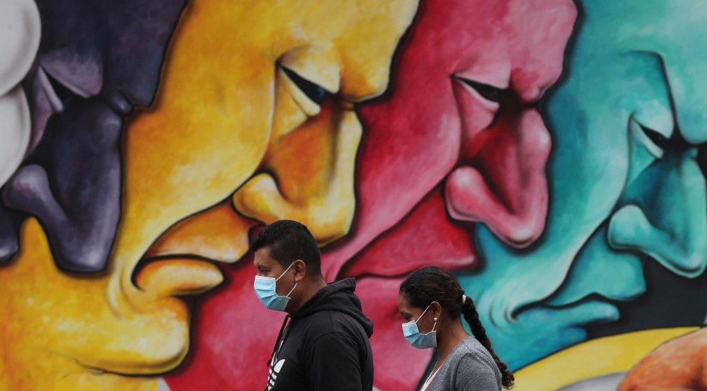 Photos: Fighting the coronavirus pandemic across the globe 1