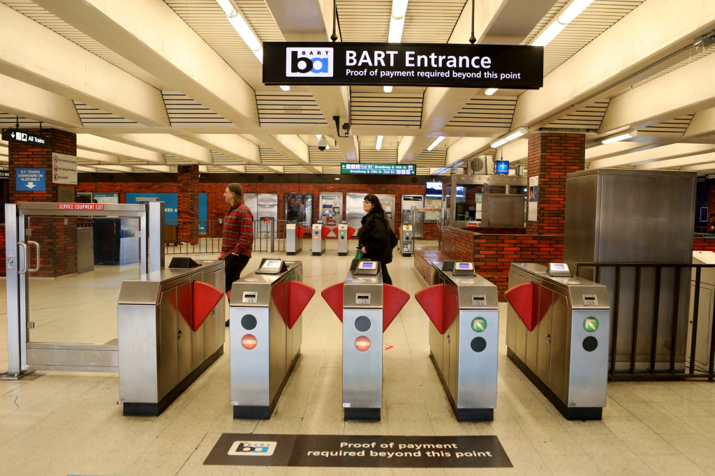 Coronavirus: As BART slashes hours, SFO running ’emergency bus service’ to and from East Bay 1