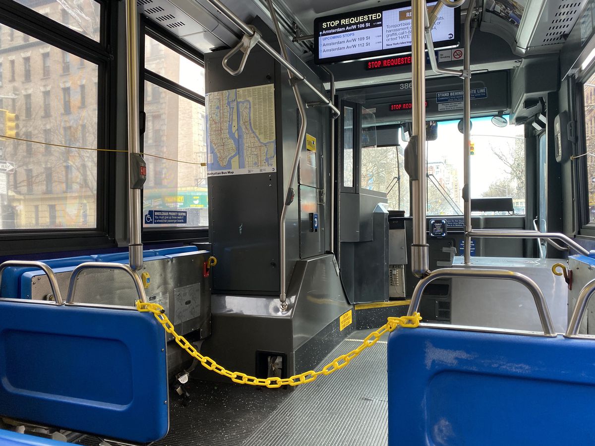 Yellow chains used to separate NYC bus riders from drivers, maintain distance amid coronavirus spread 1