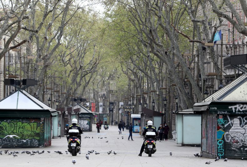 Woman in Spain Arrested for Breaking Coronavirus Lockdown to Visit Man She Met on Dating App 1