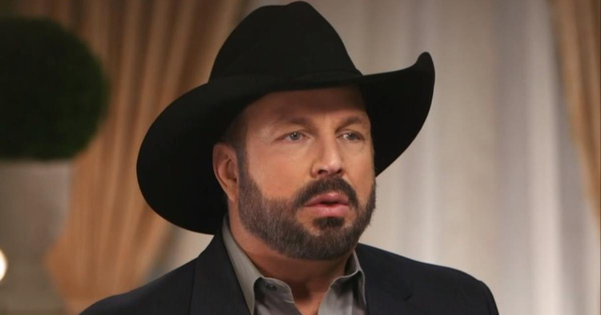 Garth Brooks holds free online concert for those quarantined at home 1