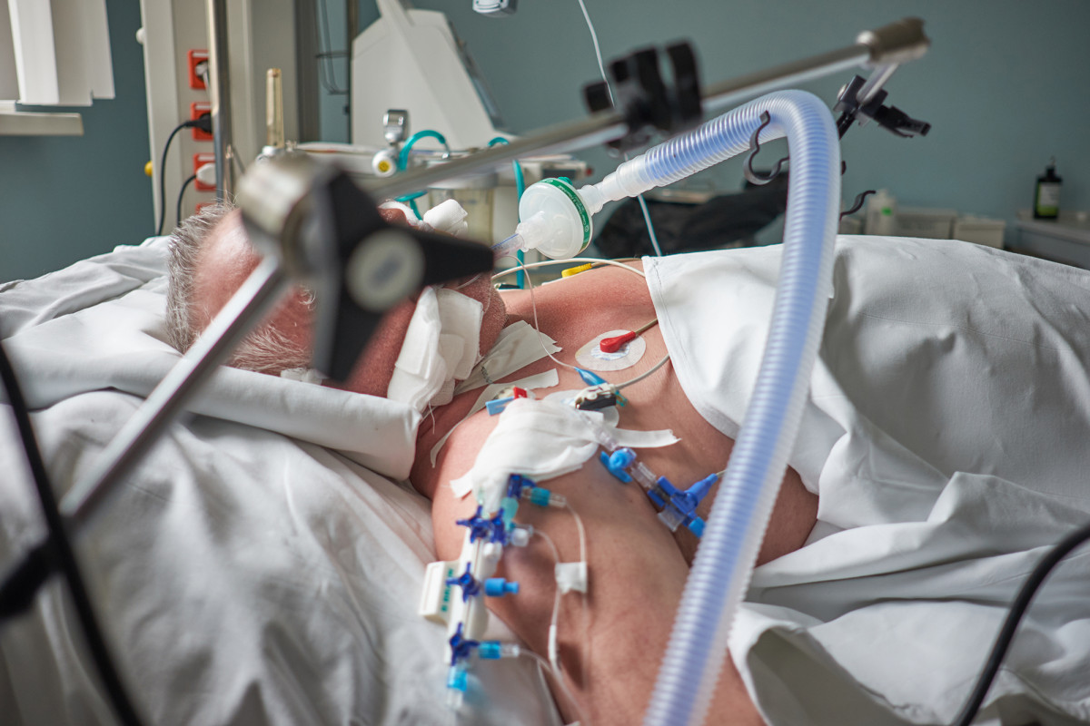 Mercedes Formula 1 engineers help develop coronavirus breathing aid 1