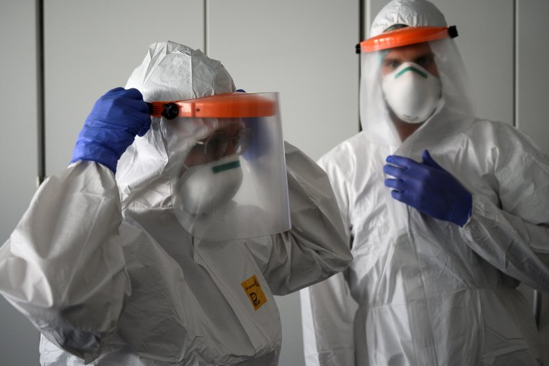 How Frontline Doctors Are Saving Coronavirus Patients with Innovative New Techniques, Sharing Advice 1