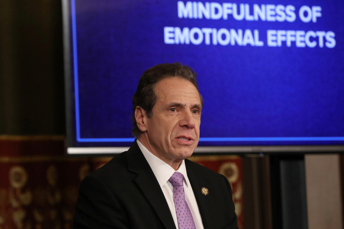 Coronavirus in NY: Gov. Cuomo calls for private aid, issues new ventilator order 1