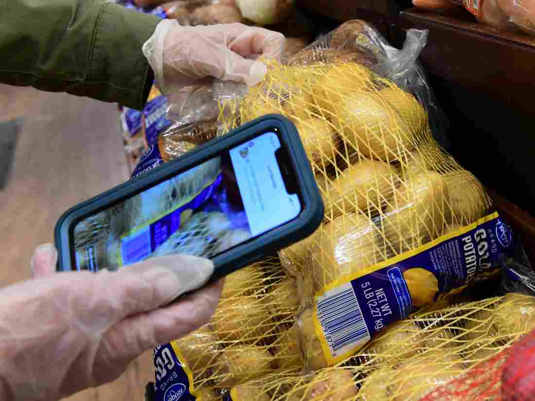 Amazon, Instacart Grocery Delivery Workers Strike For Coronavirus Protection And Pay 1