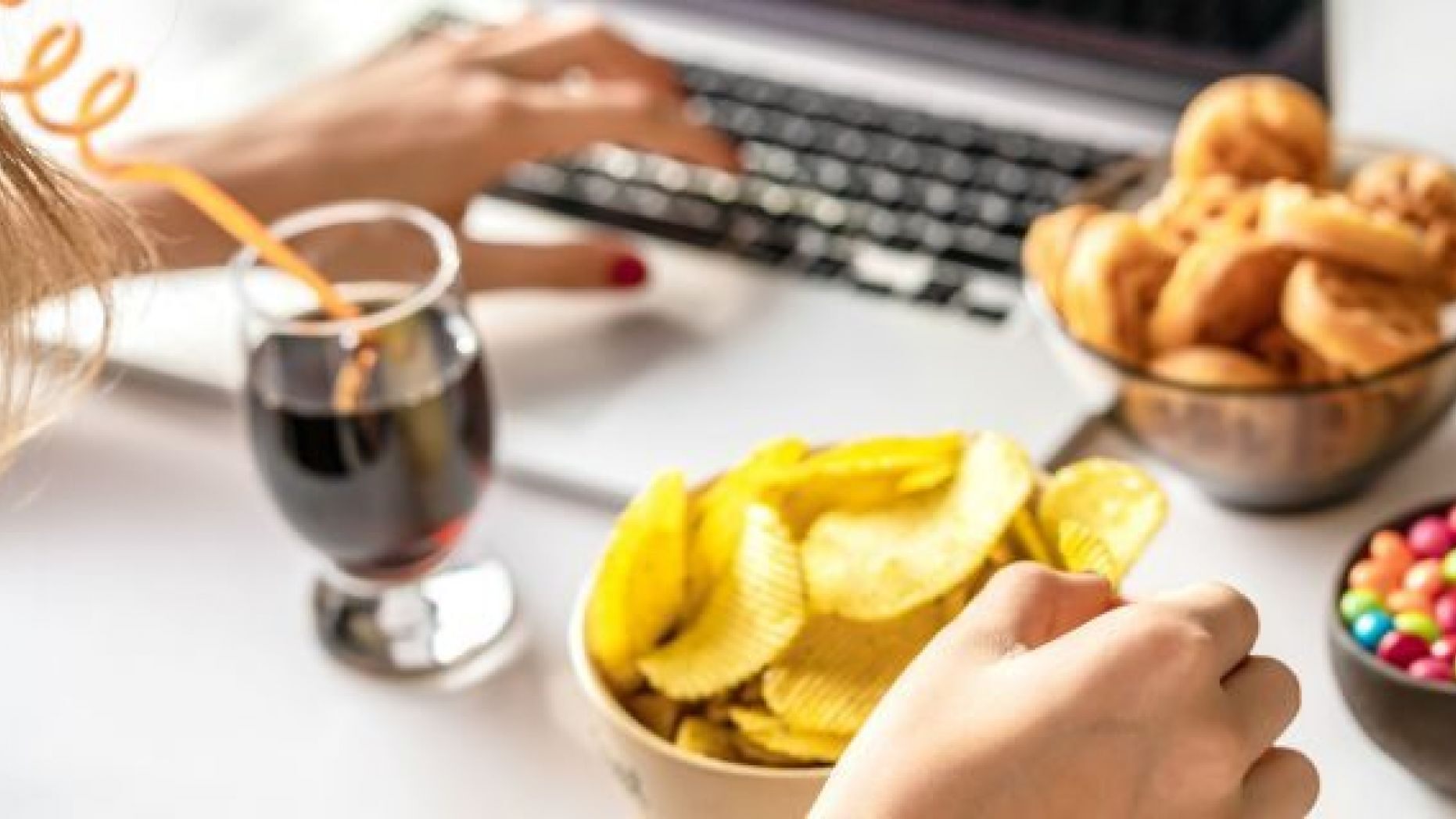 Coronavirus outbreak: How to maintain healthy snacking habits while working from home 1