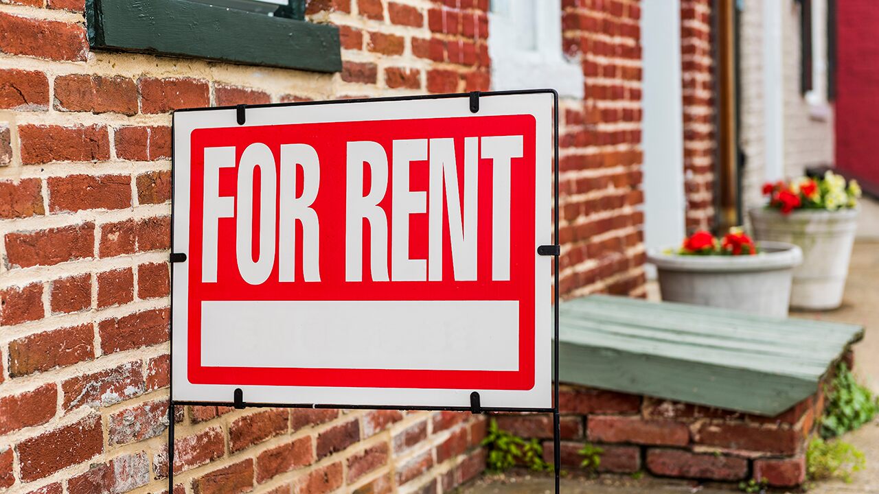 Milwaukee landlord slashes rent to $100 amid coronavirus outbreak 1
