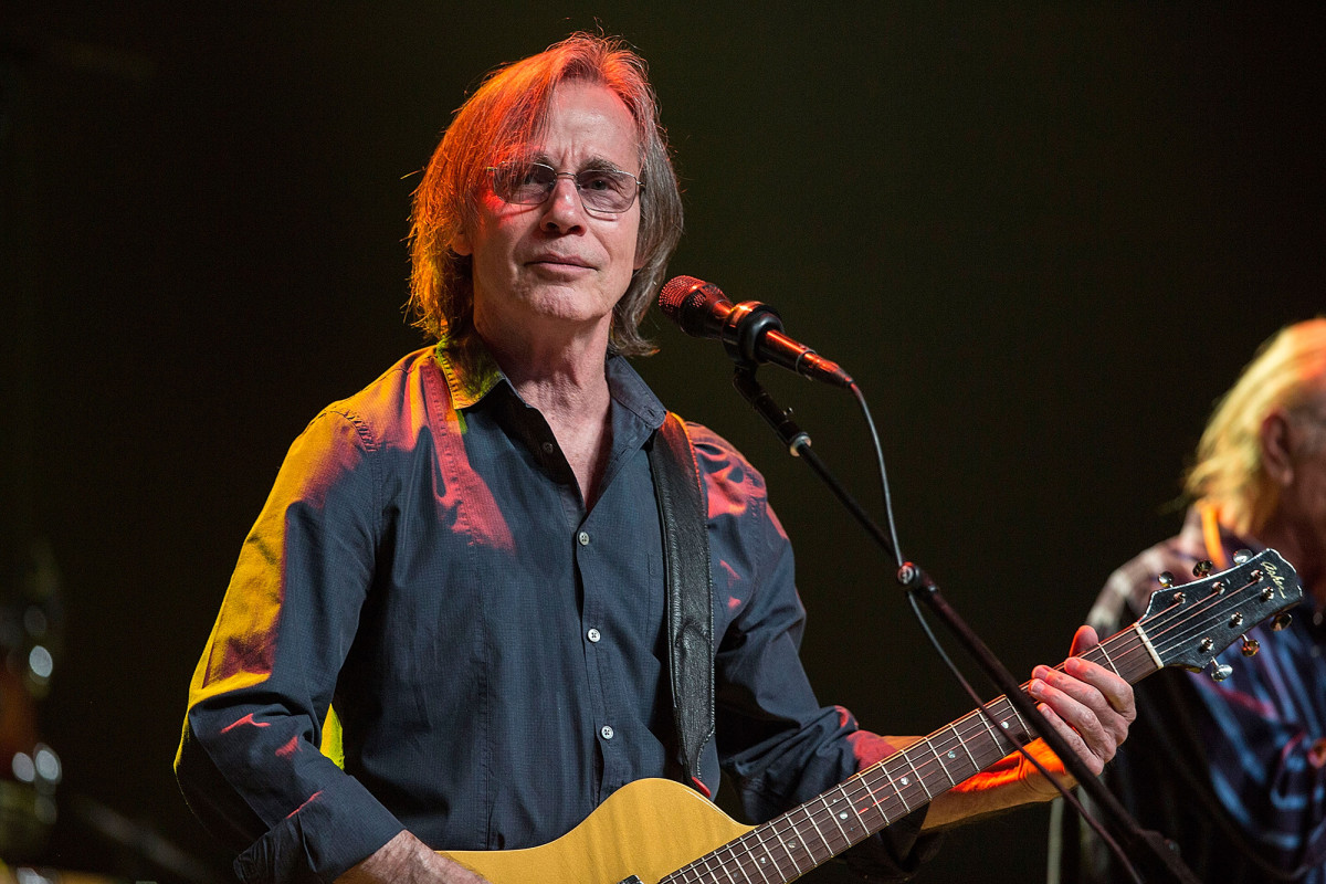 Jackson Browne, Rock and Roll Hall of Famer, has coronavirus at 71 1 Jackson Browne, Rock and Roll Hall of Famer, has coronavirus at 71 1