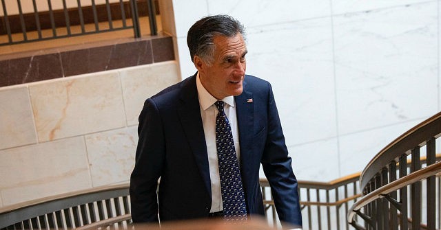 'Gee That's Too Bad'– Trump Reacts to News That Mitt Romney Isolated for Possible Coronavirus 1