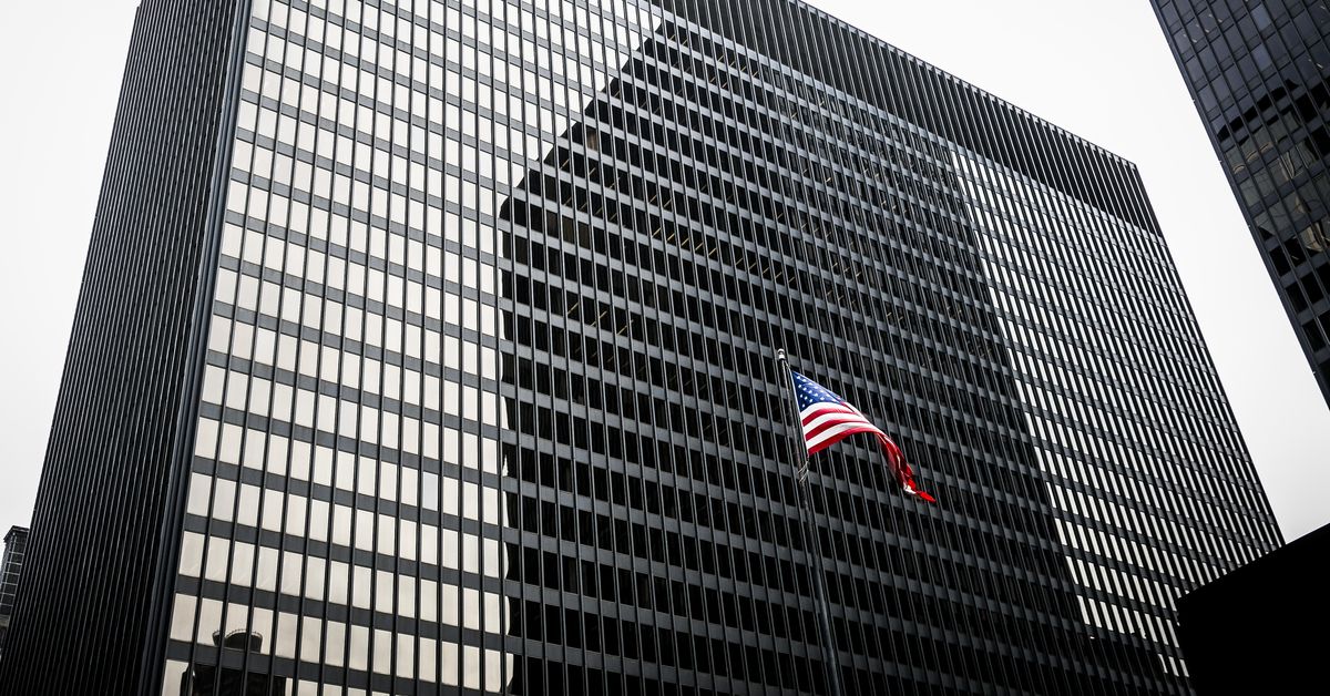 Feds having trouble convening grand juries amid coronavirus outbreak, prosecutors say 1