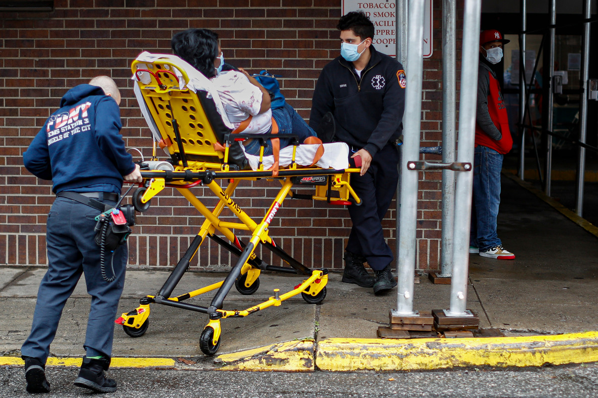98 people in NYC died from coronavirus in less than 7 hours 1