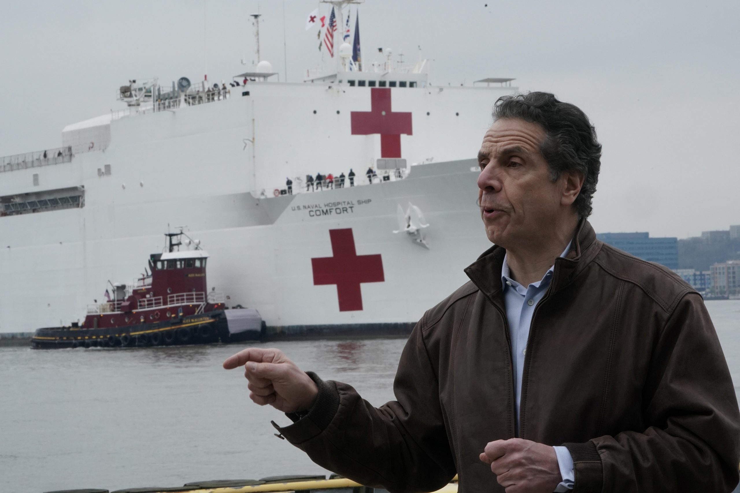 Navy hospital ship sails into New York, frontline of U.S. coronavirus battle 1