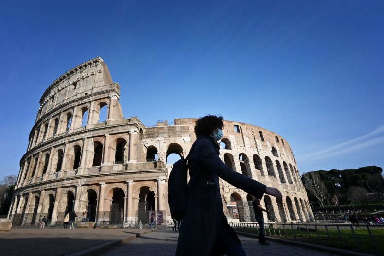 Coronavirus Update, Map As Cases Pass 387,000, China Eases Lockdown in Wuhan, Italy Sees Drop in Cases 1
