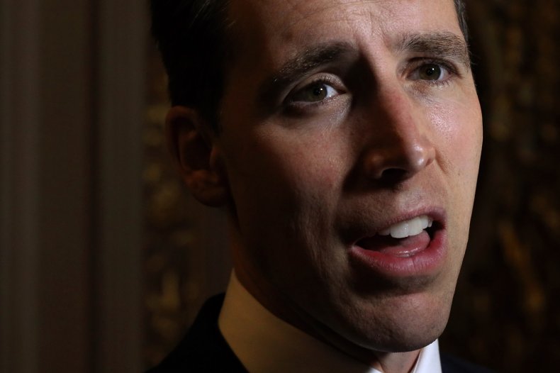 GOP Senator Tells Tucker Carlson China Should 'Foot the Bill' for Damage Caused in the U.S. by Coronavirus 1