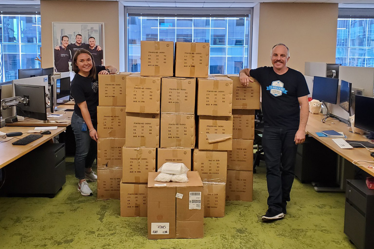 Facebook, Apple and Salesforce pledge to donate masks for coronavirus response 1