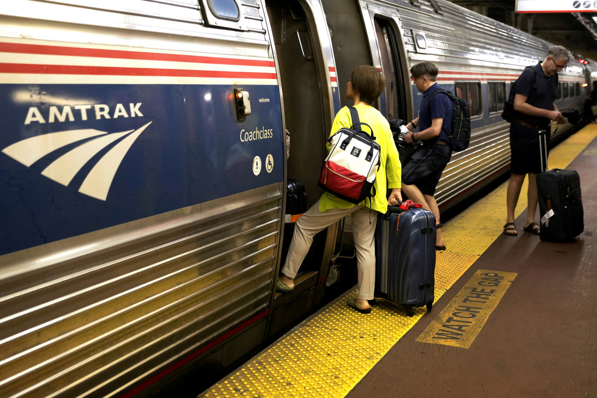 LaGuardia TSA worker, Penn station Amtrak cop test positive for coronavirus 1 LaGuardia TSA worker, Penn station Amtrak cop test positive for coronavirus 1