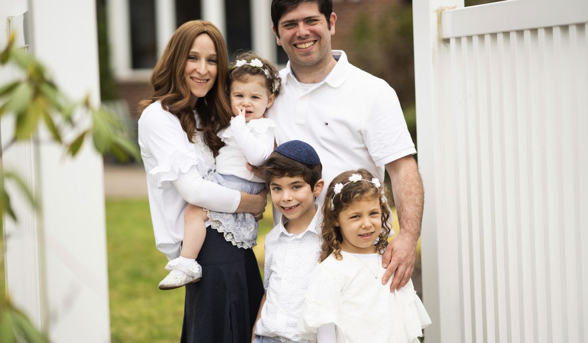 Couples in quarantine: Stress, anxiety, fear of the unknown 1
