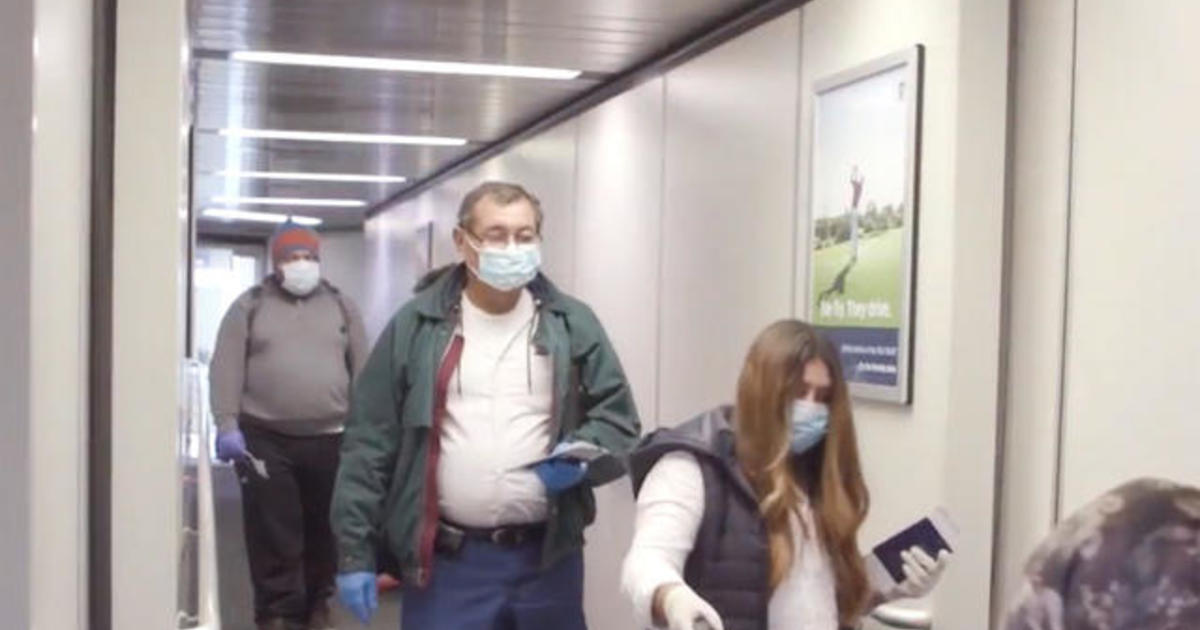 At least 22,000 Americans still stranded abroad over coronavirus crisis 1
