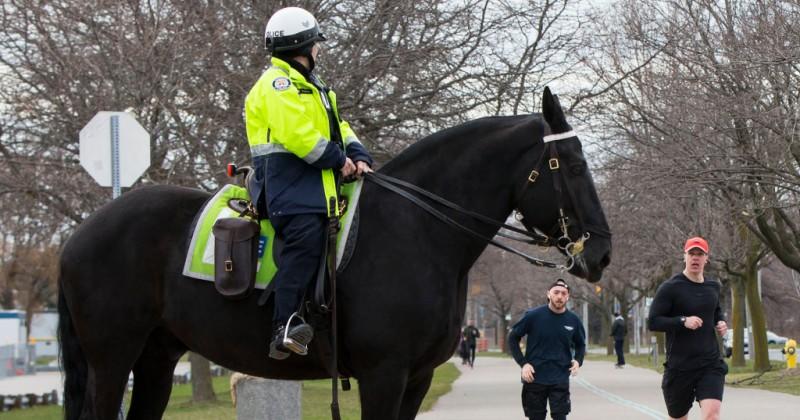 Canadian Police Begin Making Home Visits To Check Quarantine Compliance 1