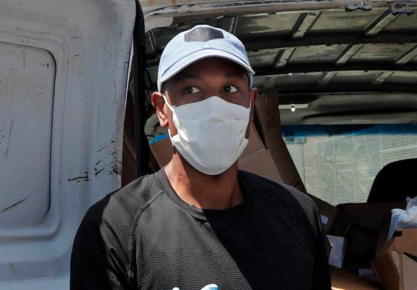 Miami Police Handcuff Black Doctor Who Tests Homeless for Coronavirus 1