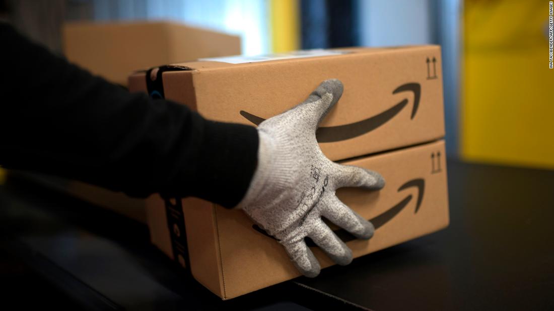 Amazon says it's taking coronavirus seriously. Workers say otherwise. 1