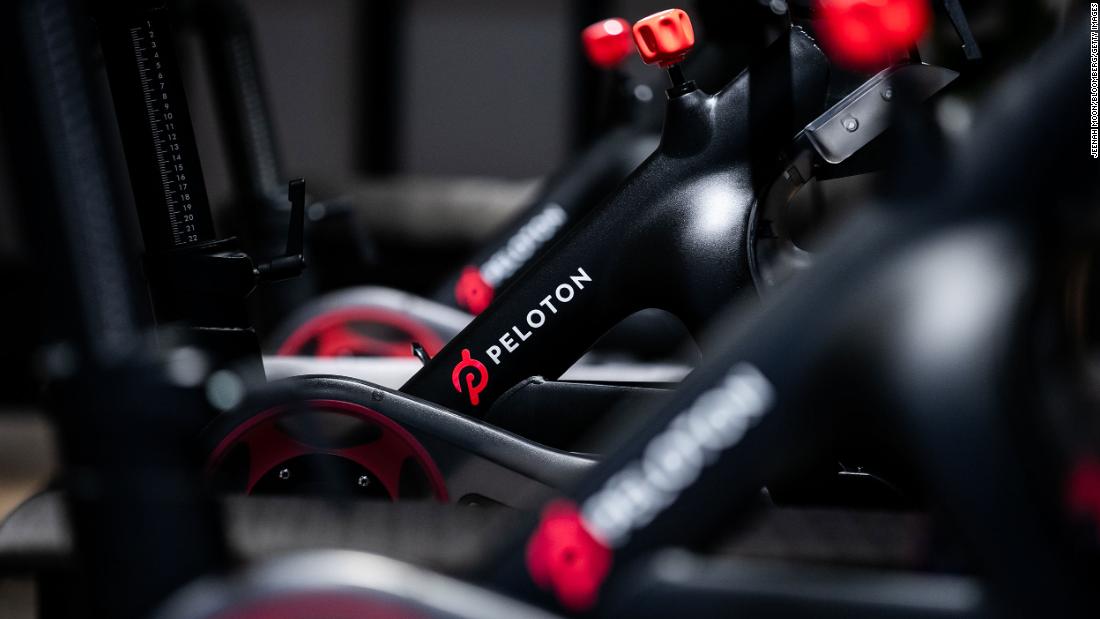 Peloton cancels live classes for April after employee contracts coronavirus 1