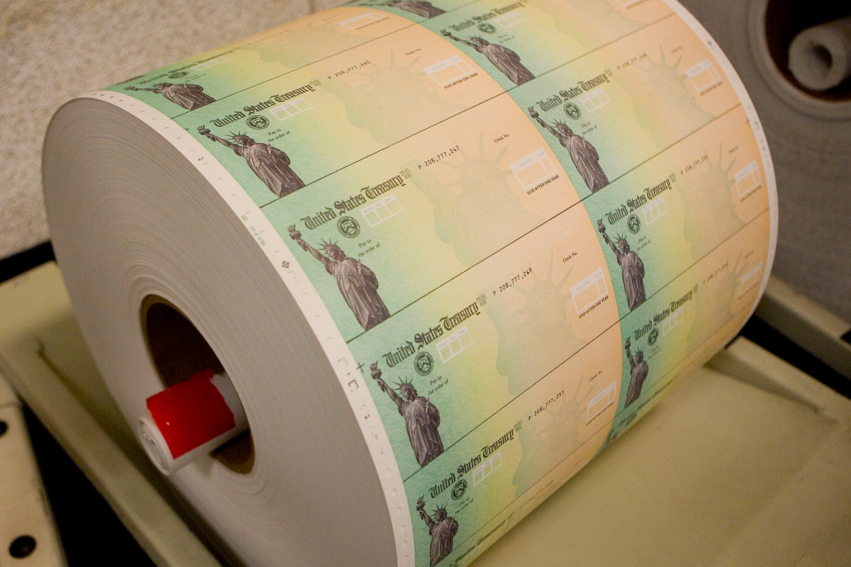 Tax preparer glitches reportedly delay millions of
coronavirus stimulus checks 1