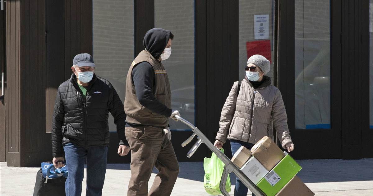 One strategy for contact tracing: Create a 'coronavirus
containment corps' 1