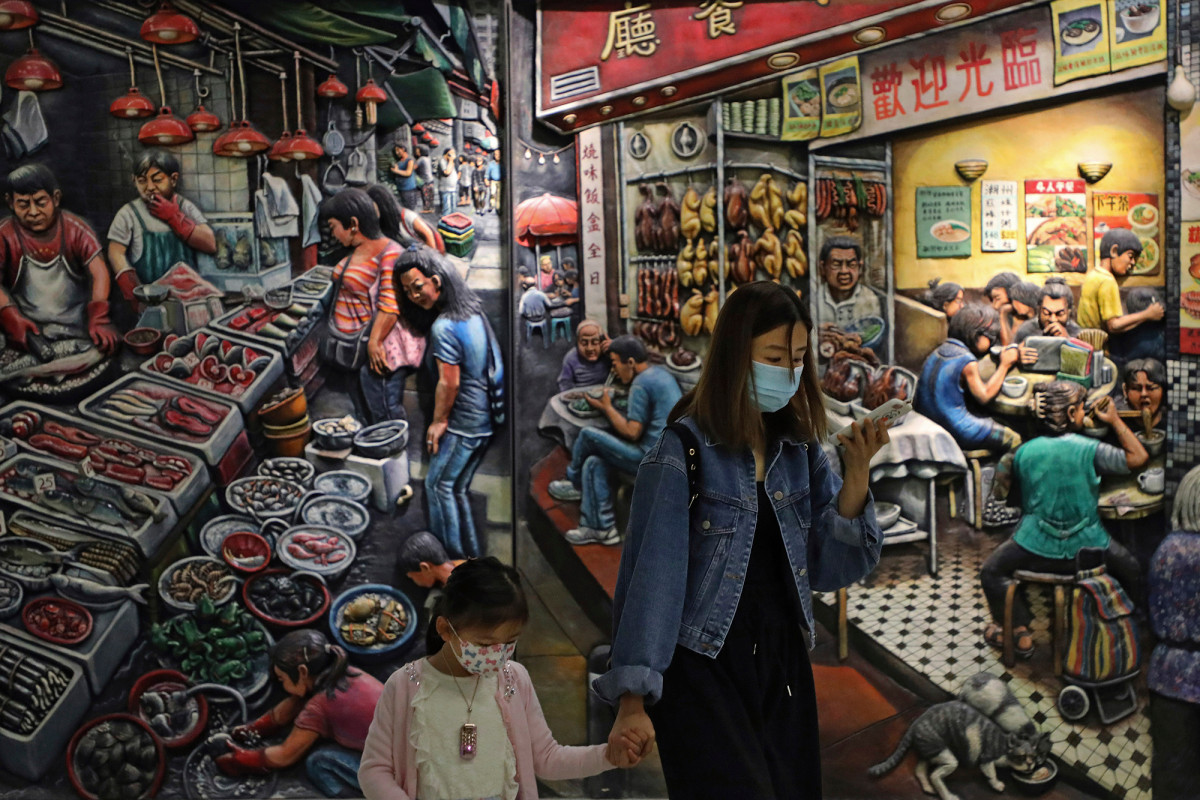 China reports no coronavirus deaths for 10th straight
day 1 China reports no coronavirus deaths for 10th straight
day 1