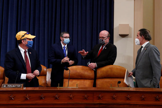 House to vote on $484 billion coronavirus bill as jobless
claims mount 1