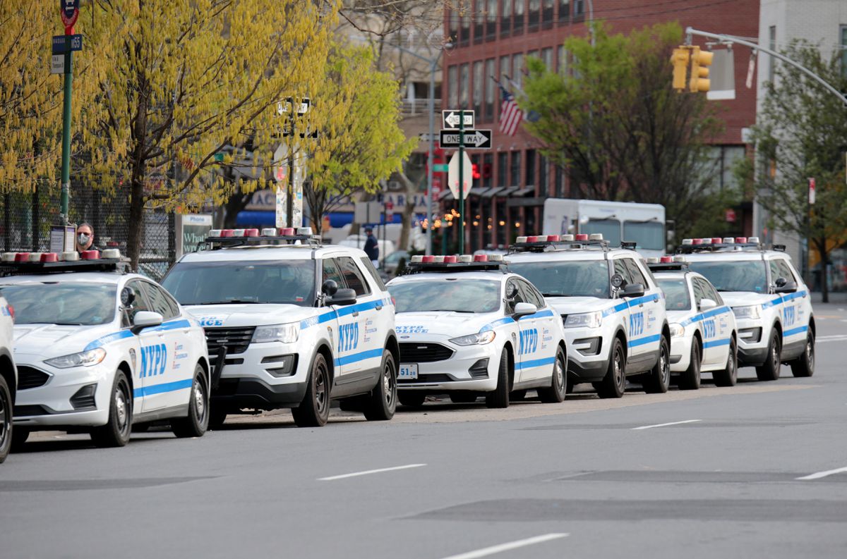 1,000 NYC workers will help NYPD enforce social distancing
rules during coronavirus and pass out face coverings 1