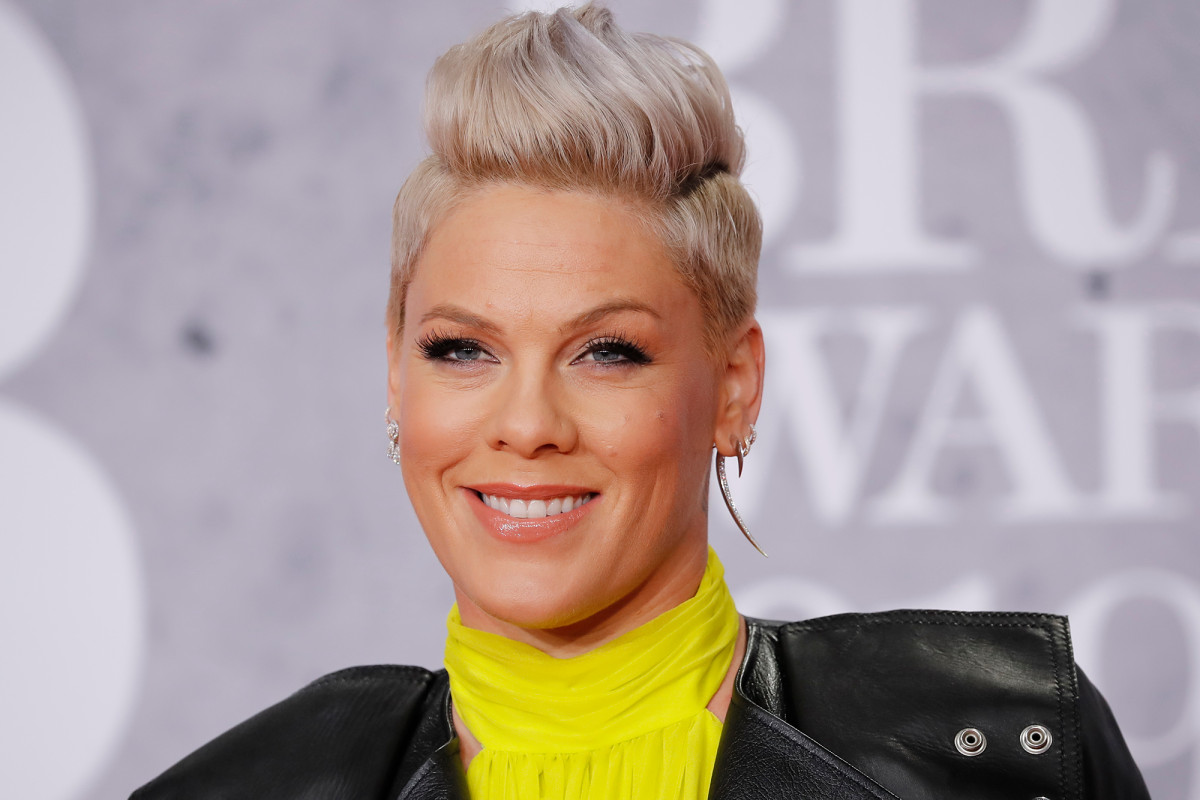 Pink donates homemade soups to those in need during
coronavirus pandemic 1