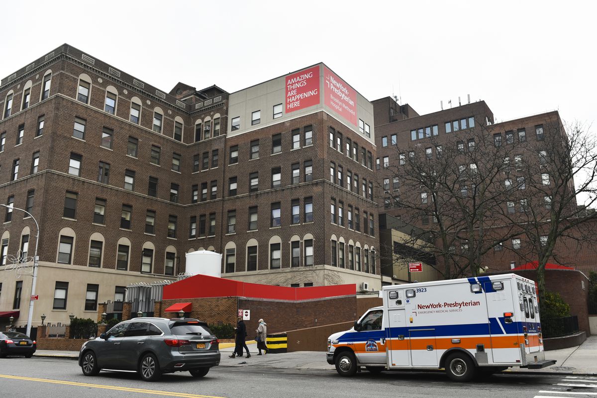 Talking about death in a pandemic: Families with at-risk loved ones should discuss COVID-19 options as soon as possible 1 Talking about death in a pandemic: Families with at-risk loved ones should discuss COVID-19 options as soon as possible 1