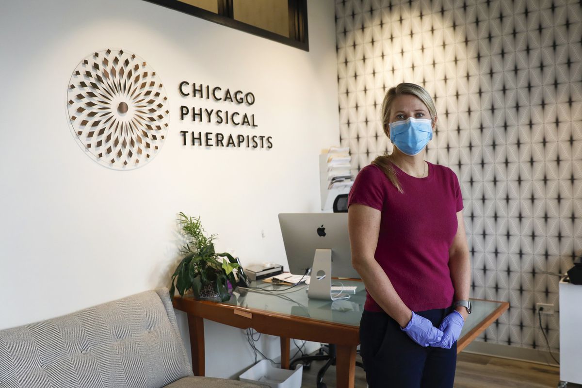 Embracing telehealth and masks, physical therapist bends to
coronavirus reality 1 Embracing telehealth and masks, physical therapist bends to
coronavirus reality 1