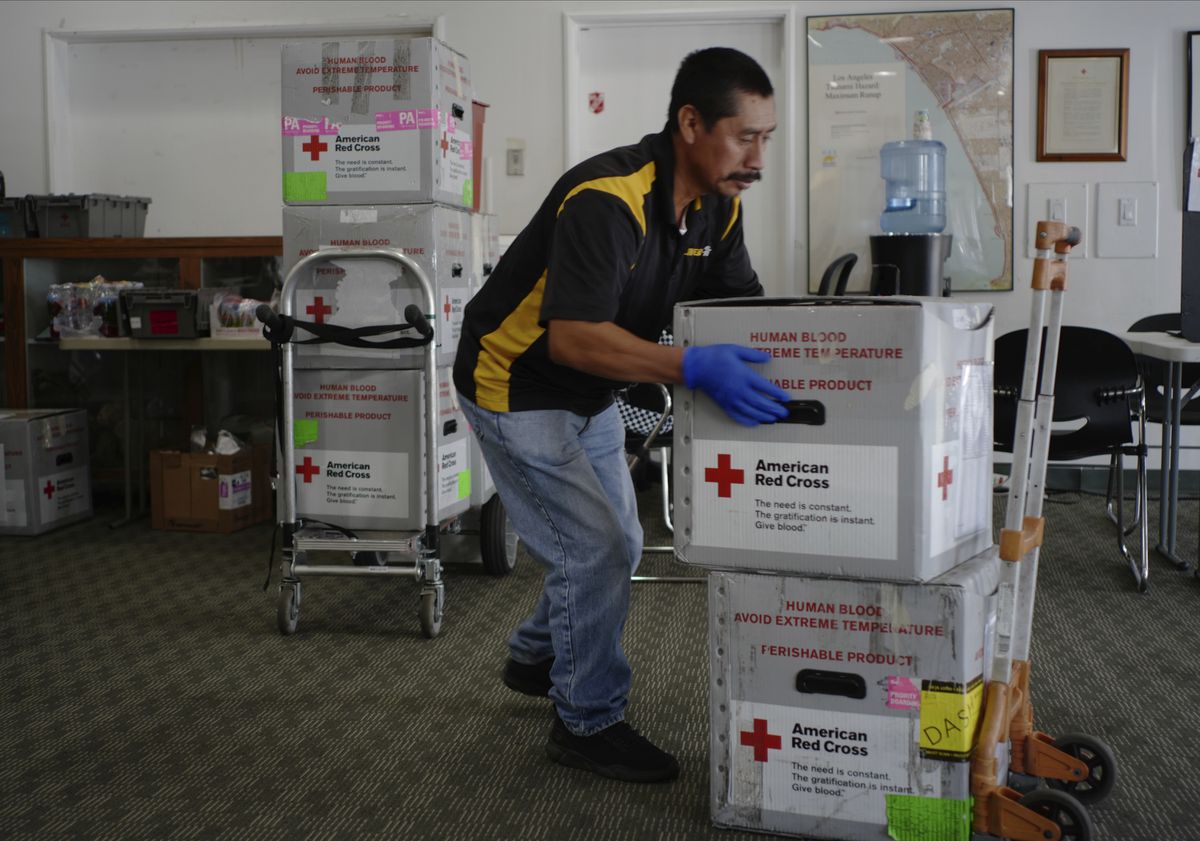 In apparent flipflop, Trump admin eases ban on gay men donating blood amid coronavirus shortages 1 In apparent flipflop, Trump admin eases ban on gay men donating blood amid coronavirus shortages 1