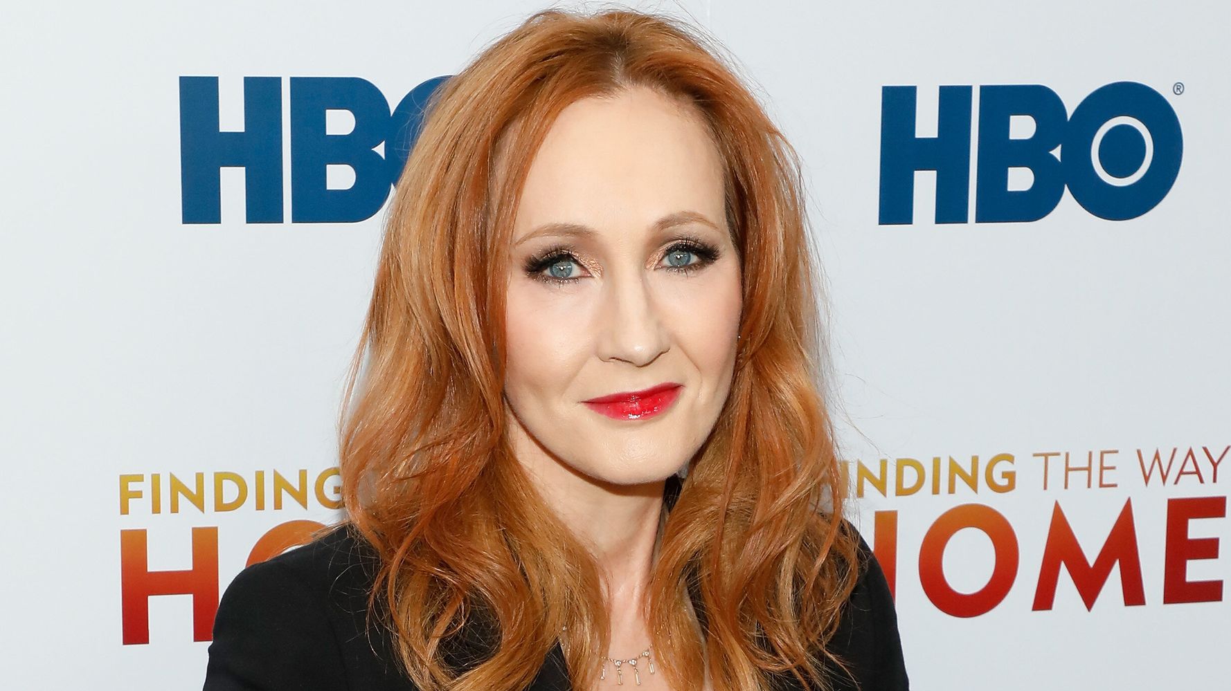 J.K. Rowling Says She’s ‘Fully Recovered’ After Suffering From COVID-19 Symptoms 1