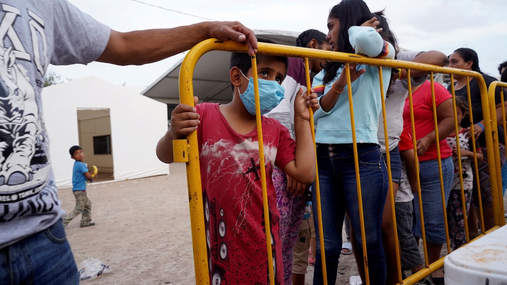 U.S. Rapidly Deporting Hundreds Of Migrant Children Under New Coronavirus Rules 1